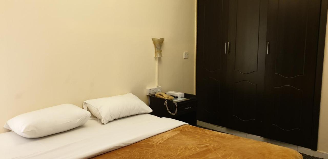 Royal Creek Hotel Dubai Exterior photo